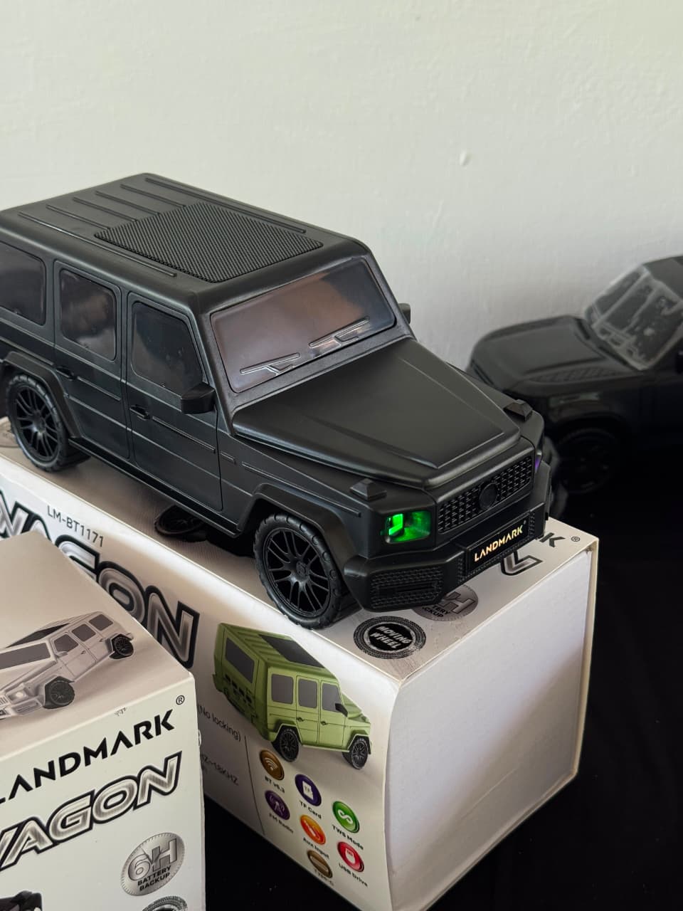 LANDMARK DEFENDER & WAGON  – Portable Bluetooth Speaker